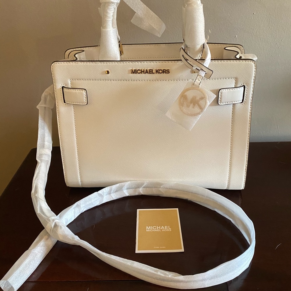 Gorgeous White Michael Kors Purse